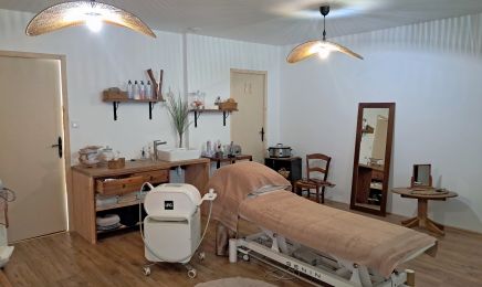 Nature et Beauté : Manucure à Montguyon