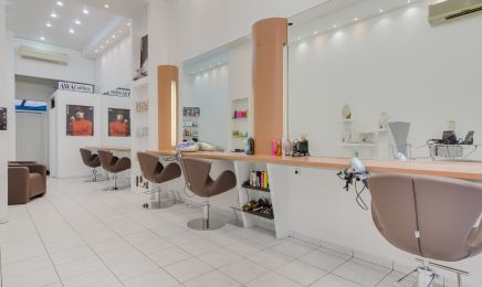 Awa Coiffure : Coiffeur à Cannes