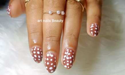 Art Nails Beauty - Cils & Sourcils : Institut de beauté à L'Hermitage