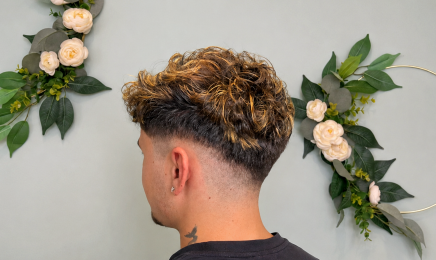 Nouvel Hair - Spécialiste Blond & Balayage  : Manucure à L'Absie