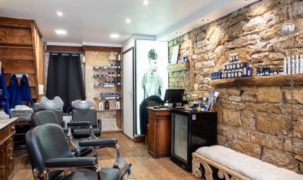 Barbier d’Ainay, Roberto Stari : Barbier à Lyon
