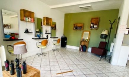Coiffure sandrine : Manucure à Louroux-de-Bouble
