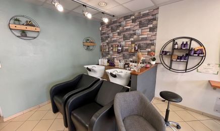 Au salon de Jennifer : Coiffeur à Fyé