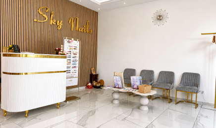 Sky Nails Lounge - Frankfurt am Main: Nagelstudio in Frankfurt am Main