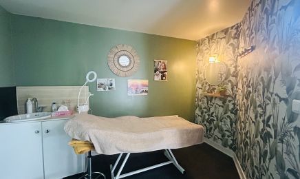 Aliénor & L’Encre Aiguillée : Institut de beauté à Châlus