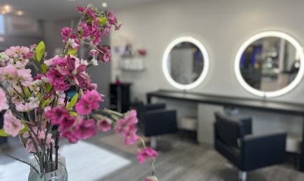 Friseursalon Melina: Kosmetikstudio in Langen (Hessen)