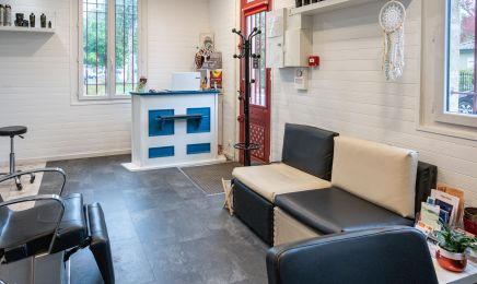 Le Salon du Lac : Barbier à Saint-Magne