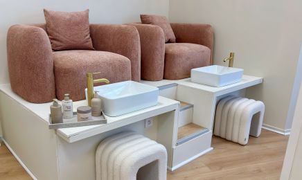 Nailome Lounge - Poitiers Grand Large  : Manucure à Saint-Benoît