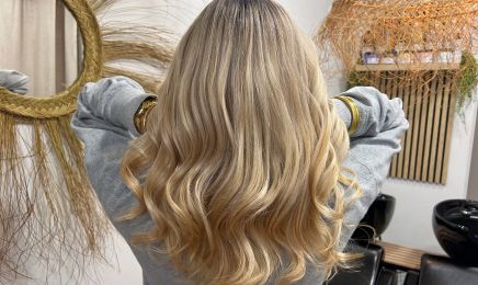 Sophie B - Spécialiste du Blond, Extensions  : Coiffeur à Montpellier