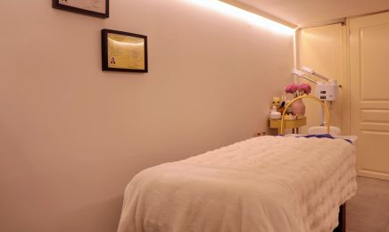 G.Angel chez ETERNAIL : Manucure à Toulouse