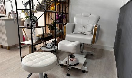ALEXANDRA BEAUTY SALON : Manucure à Le Mené