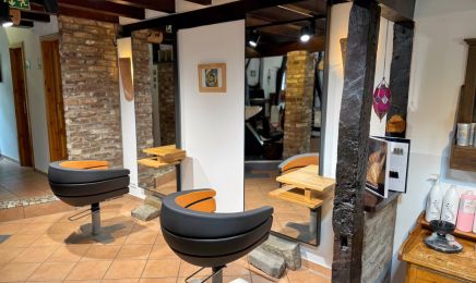 Haarwerkstatt Schröder Filiale Troisdorf: Friseur in Troisdorf