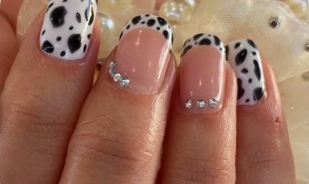 Queen Beauty - Ongles  : Institut de beauté à Brux