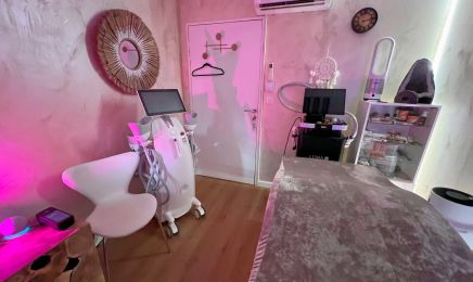 Clinic 83 Centre de Beauté et Bien-être : Institut de beauté à Saint-Cyr-sur-Mer