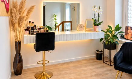 Magda Ciesielska makeup & beauty: Kosmetikstudio in Siegen