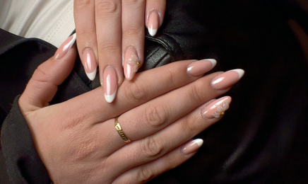 UN MOMENT POUR SOI - Institut l Ongles l Cils : Institut de beauté à Peyruis