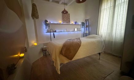 C.Aux p'tits soins chez Dune concept : Manucure à Thonon-les-Bains