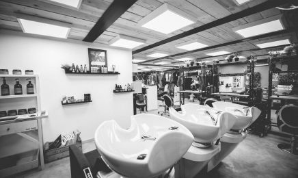 The Room : Coiffeur à Châteaurenard