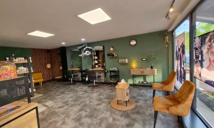 Le salon d'Emma : Coiffeur à Asnières-la-Giraud