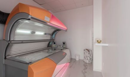 Adikt Beauty  : Coiffeur à Lormont