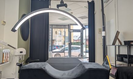 Institut DR GLAM : Manucure à Abbeville