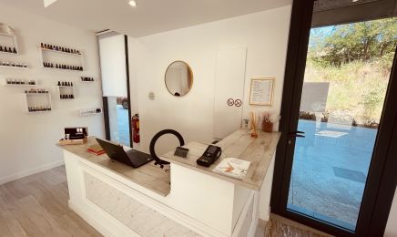 POz Manucure  : Institut de beauté à Mezzavia