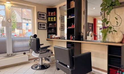 Haarwerk by Carola Kherfani : Kosmetikstudio in Laatzen
