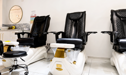 Sky Nails Lounge - Frankfurt am Main: Nagelstudio in Frankfurt am Main