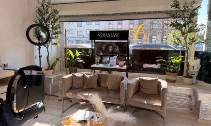 AY Hair &  Beauty: Kosmetikstudio in Duisburg