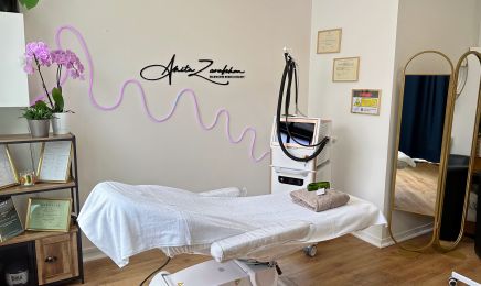 Anita Zarafshan : Manucure à Oullins-Pierre-Bénite
