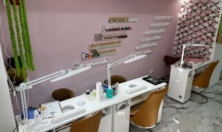 Queen Nails & Massage & Spa: Nagelstudio in Bad Hersfeld 