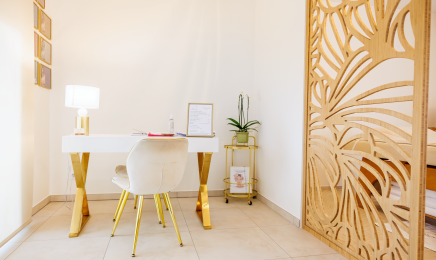 SM Renata França  : Institut de beauté à Ajaccio