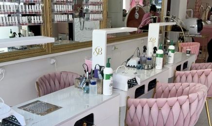 Glow Up : Manucure à Argenteuil