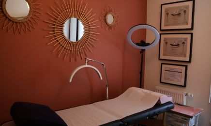 Maison Afaf - Microblading et Extension de Cils : Institut de beauté à Vaulx-en-Velin