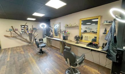 Vanna & Margaux : Barbier à Morteau