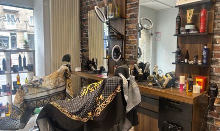 Nass Barber - Fougères  : Barbier à Fougères
