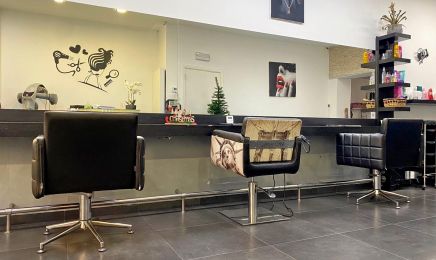 COIFF ME UP : Coiffeur à Forest