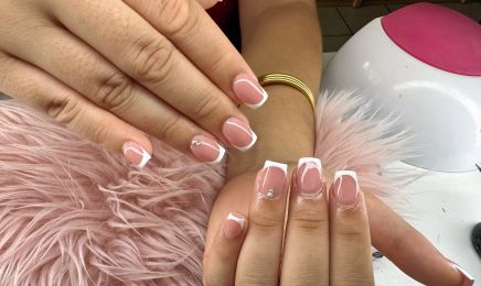 Cindy Ongles Distributions : Institut de beauté à Saint-Benoît