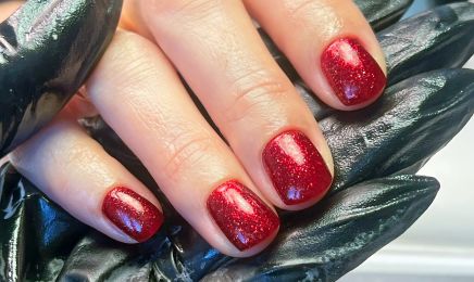  Instinct Beauty et Bien-être  : Manucure à Honguemare-Guenouville