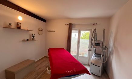 Venus beauté : Manucure à Bois-le-Roi