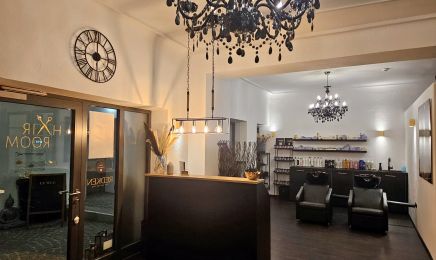 Hair room: Kosmetikstudio in Markt Schwaben