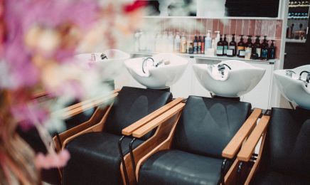 Le Vestibule - Salon de Coiffure, Barbier - We Color Your Life : Coiffeur à Soorts-Hossegor