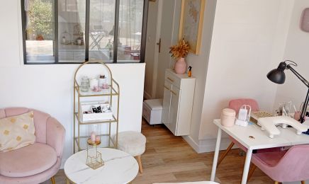 Victoria Ongles (Institut de beauté Evidence)  : Manucure à Cagnes-sur-Mer