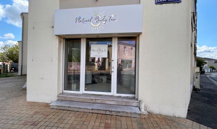 Anne RZO Beauty : Manucure à Bordeaux