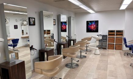 ARS tondendi | Team Jungkunz | Friseur: Friseur in Neubulach