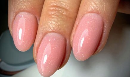 La Maison De Beauté By Camille  : Manucure à Paradou
