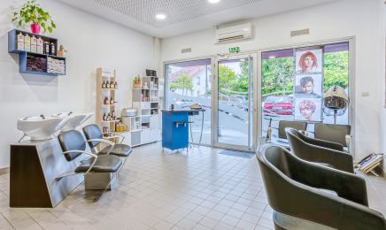 Salon Jean Claude (Denis) : Barbier à Blanquefort