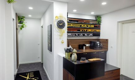 Hair by Tami: Friseur in Schwarzach am Main