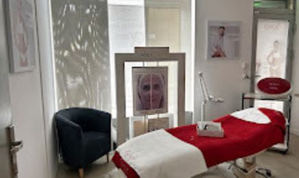 Guinot - Salses-le-Château Institut Bernadette : Manucure à Salses-le-Château