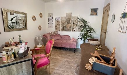 Virginie MASCARELLO "les clés de l'harmonie intérieure" madero visage & corps et massages : Institut de beauté à Mougins